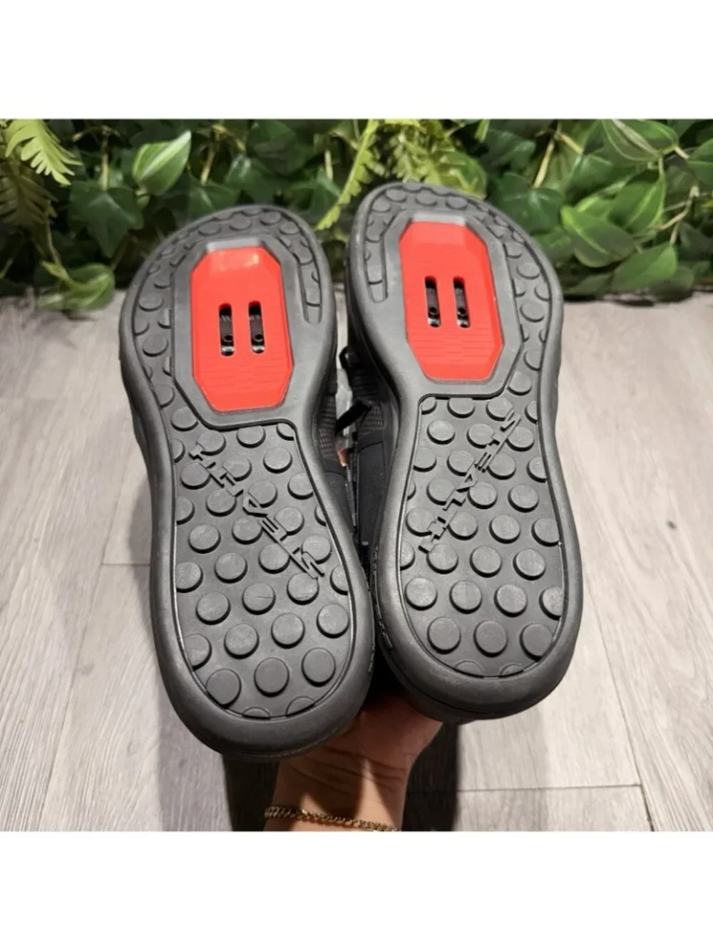 Adidas Five Ten 5.10 Hellcat Pro Mountain Bike Shoes Black Red FW3752 Mens 8.5
